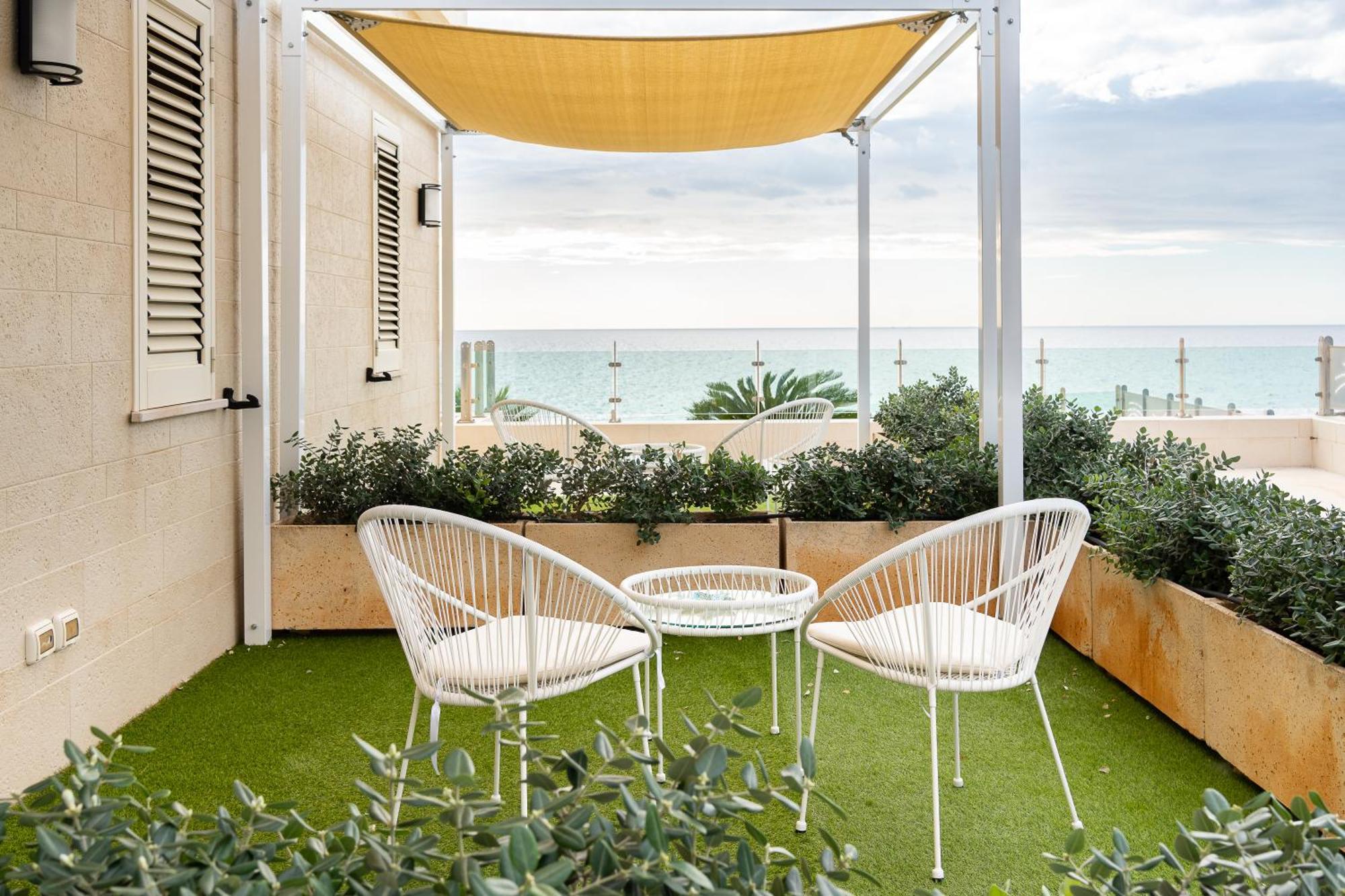 Preferisco B&B E Trattoria Sul Mare Torre Suda Exterior foto