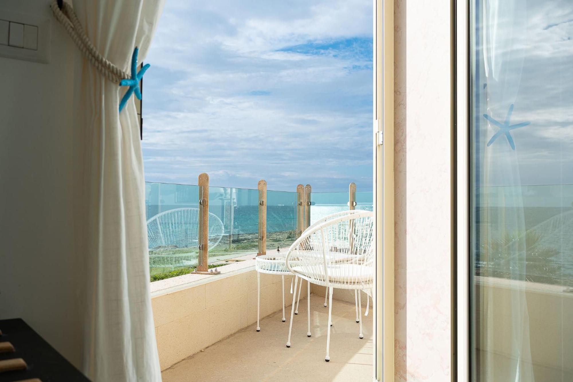 Preferisco B&B E Trattoria Sul Mare Torre Suda Exterior foto